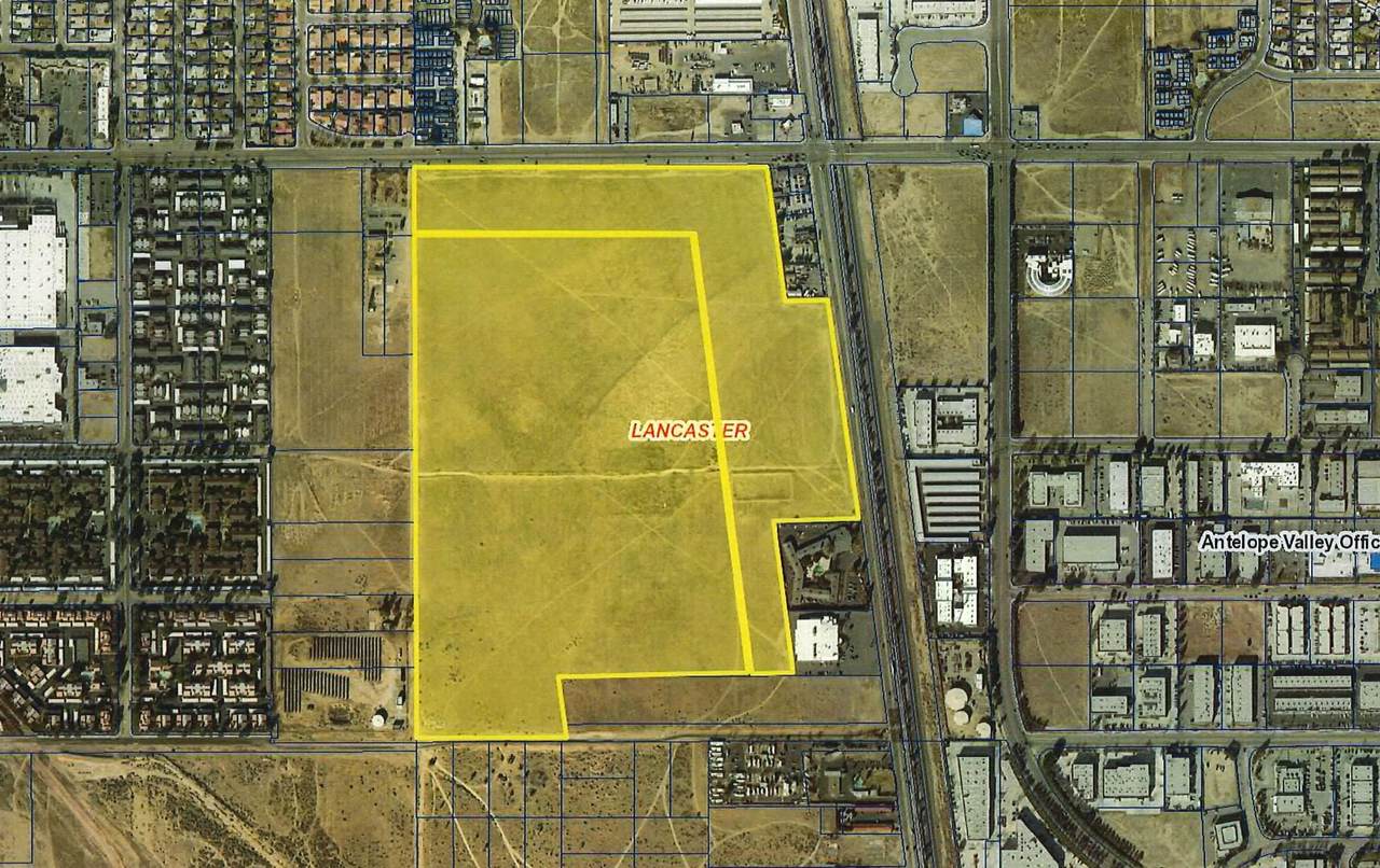 43357 Sierra Highway - Photo 1