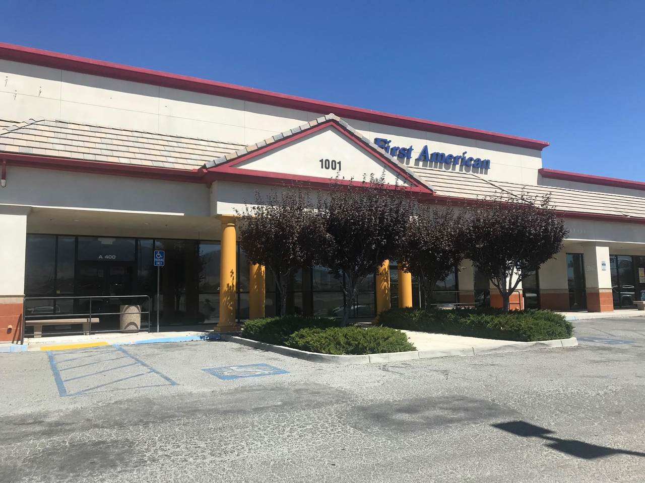1001 Tehachapi Boulevard - Photo 1