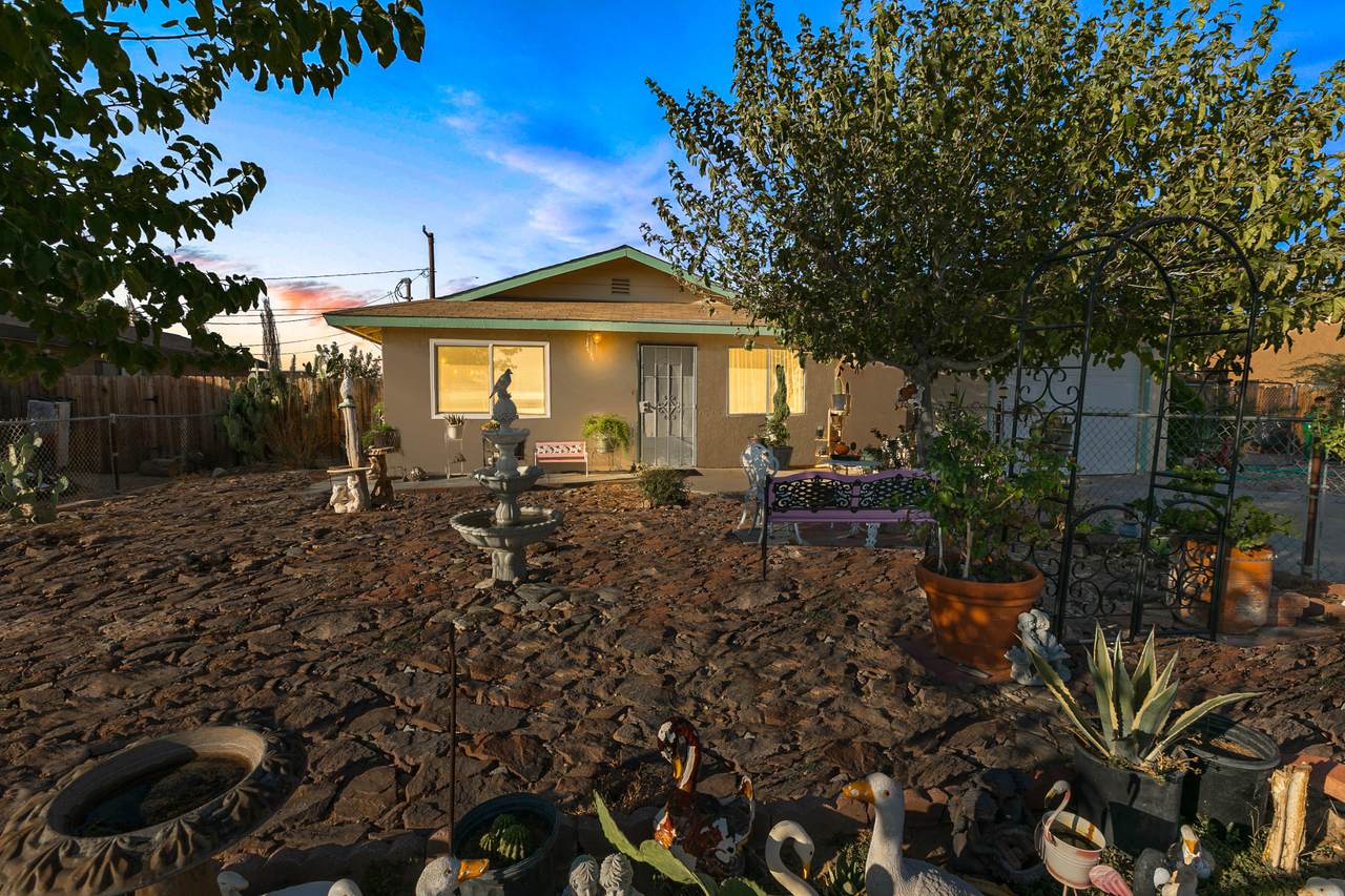9301 Catalpa Avenue - Photo 1