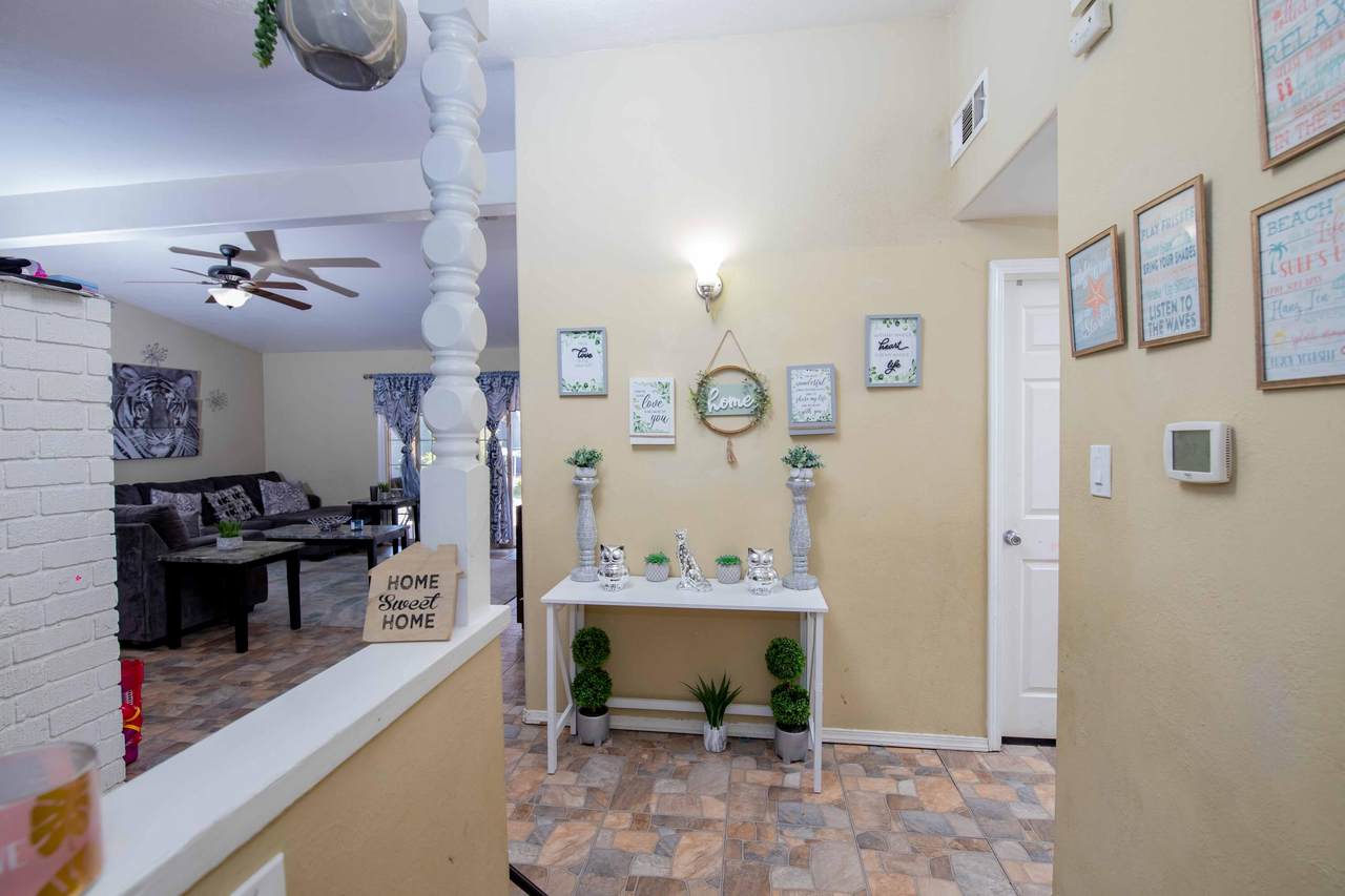 1032 Ave H4 - Photo 1