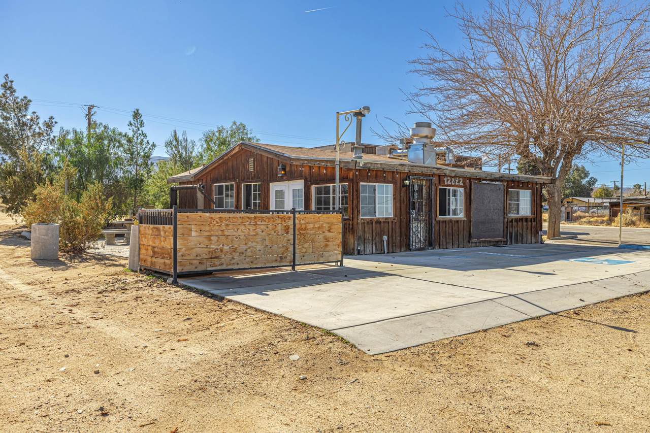 12822 Pearblossom Highway - Photo 1