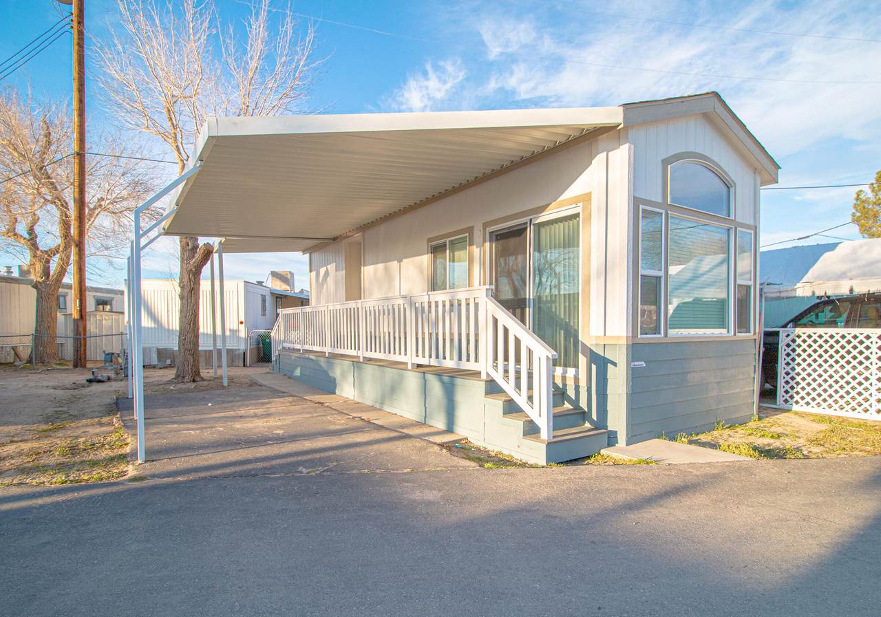 45131 28th Street East Spc 12 - Photo 1