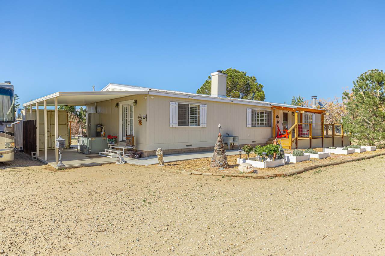 25505 Avenue C - Photo 1