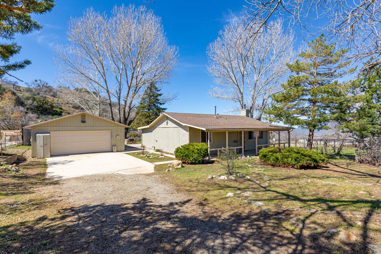 21991 Berne Street - Photo 1