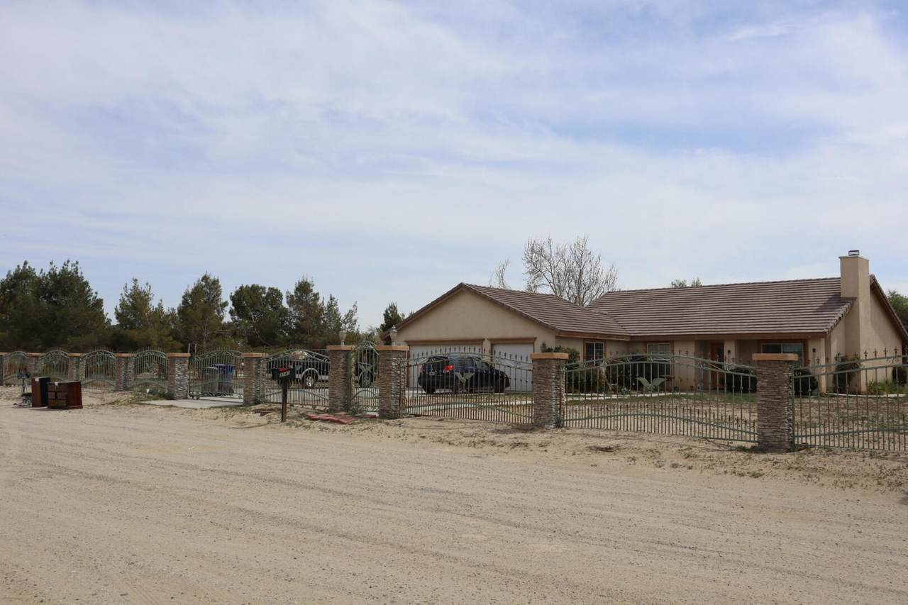 3140 Avenue H2 - Photo 1