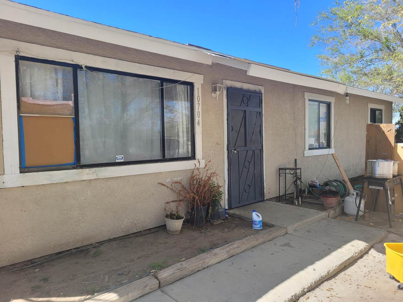 10704 Ave R 6 - Photo 1
