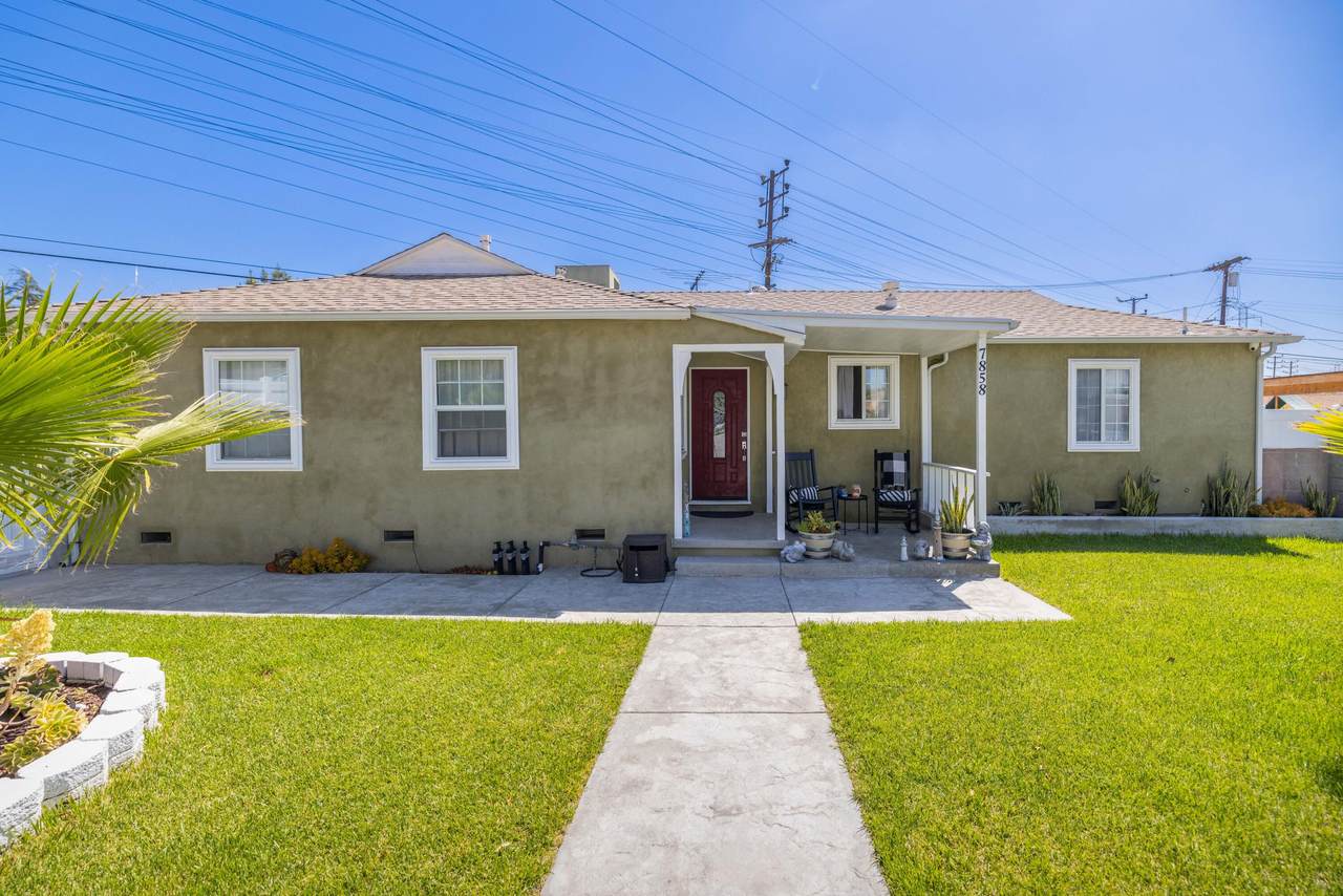 7858 Whitsett Avenue - Photo 1
