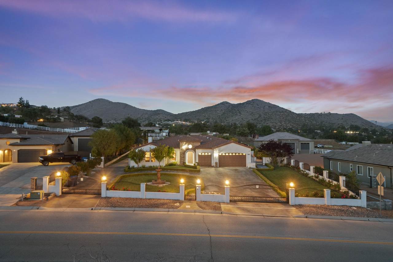 33552 Desert Road - Photo 1