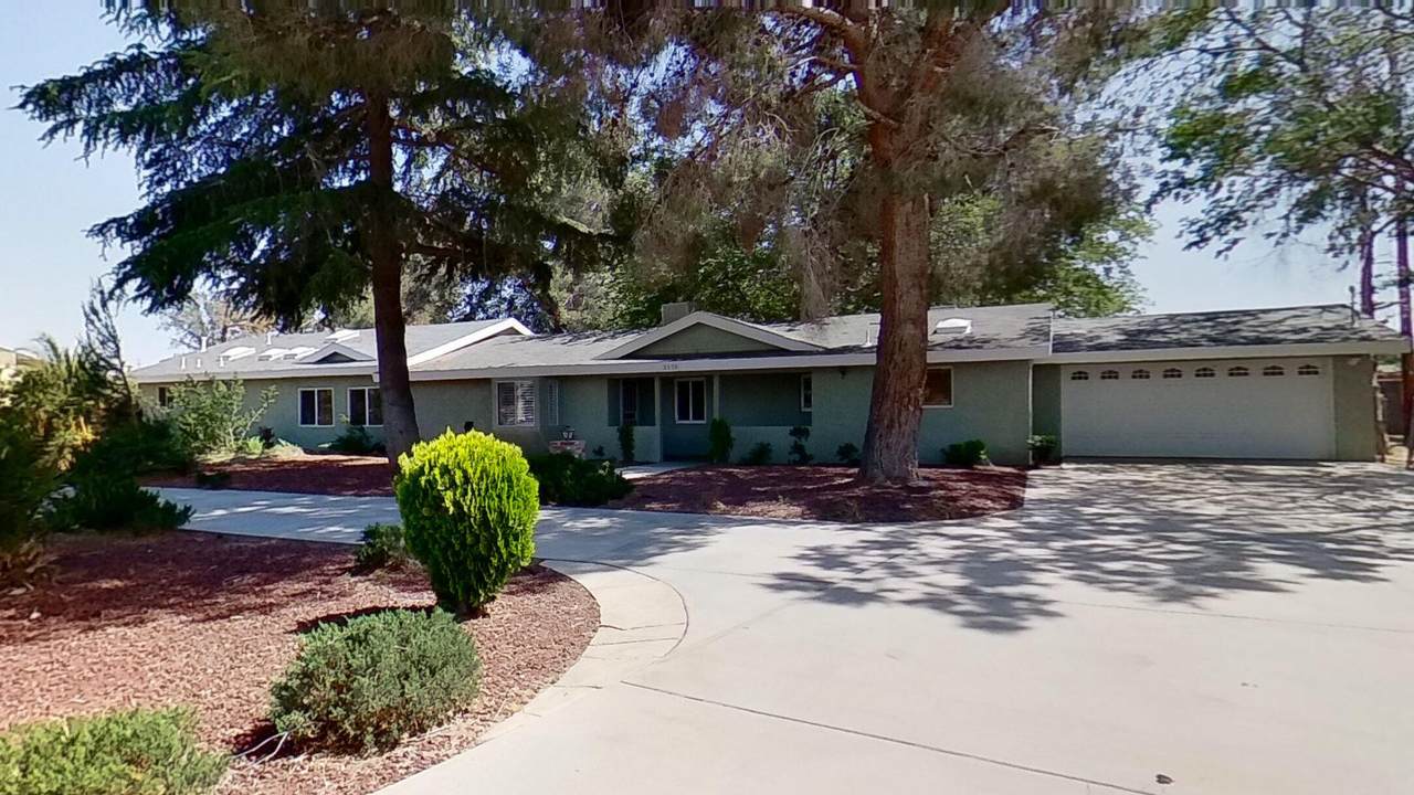 2130 Ave M8 - Photo 1
