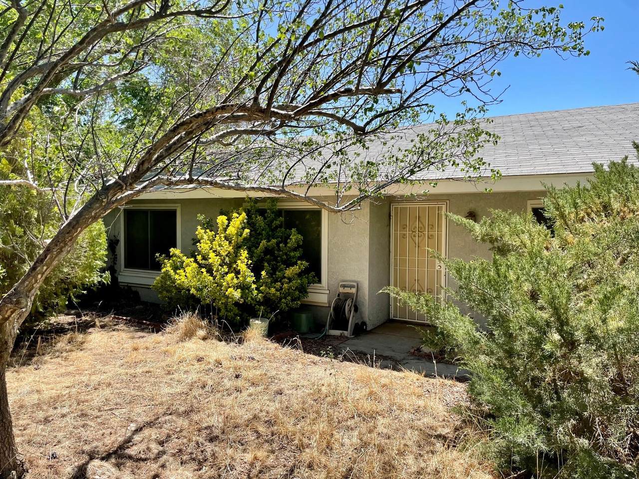 40505 156th Street - Photo 1