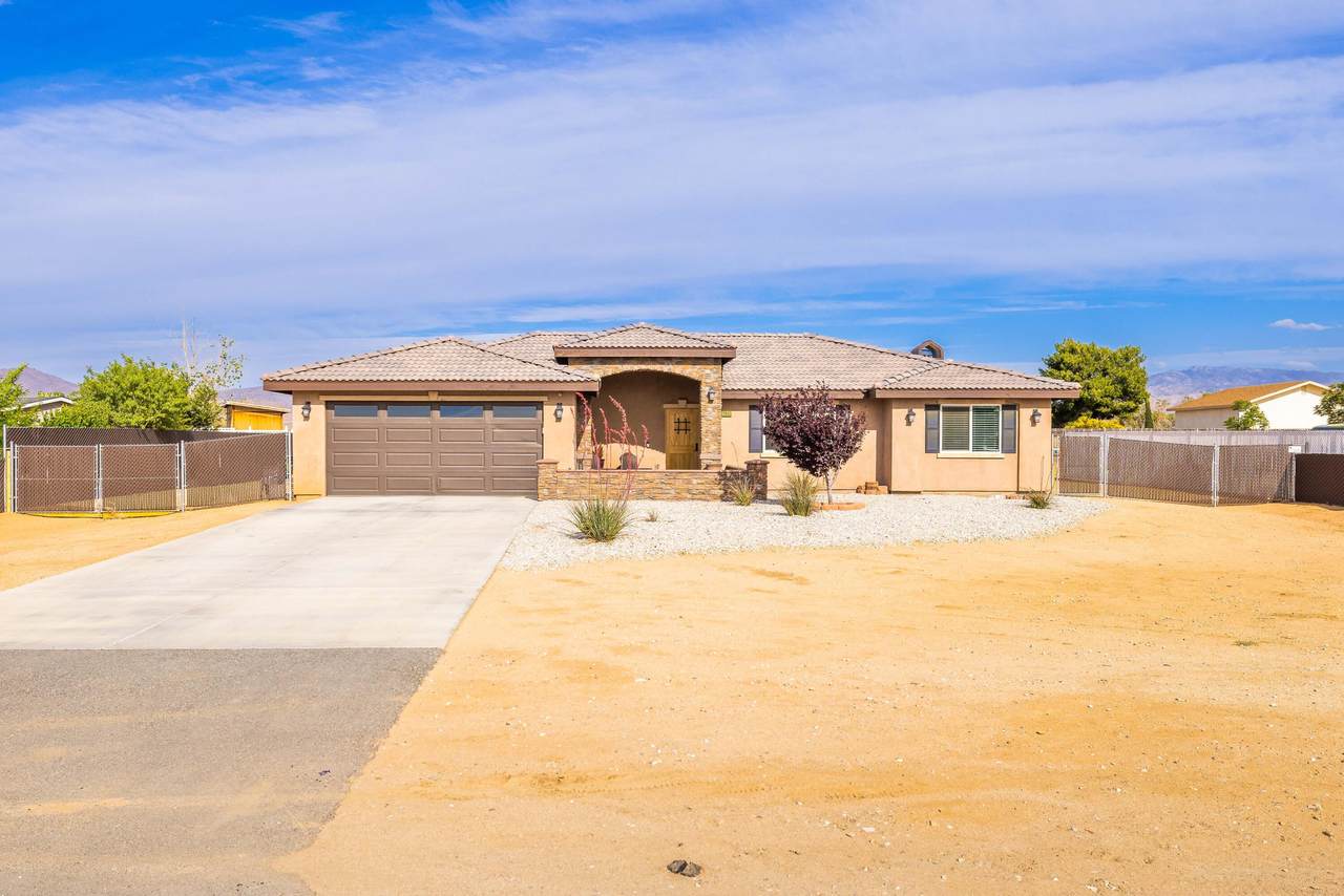 12833 Algonquin Road - Photo 1