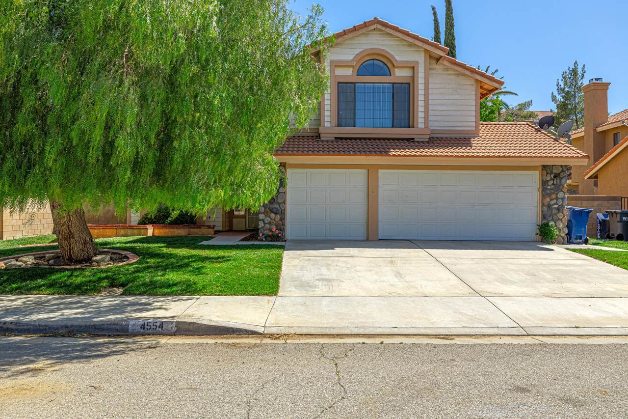 4554 Grandview Drive - Photo 1