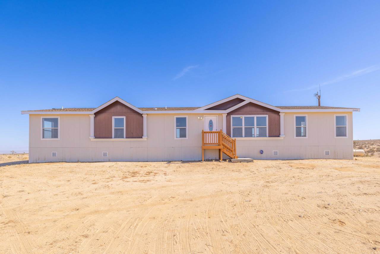 15465 Ave G - Photo 1