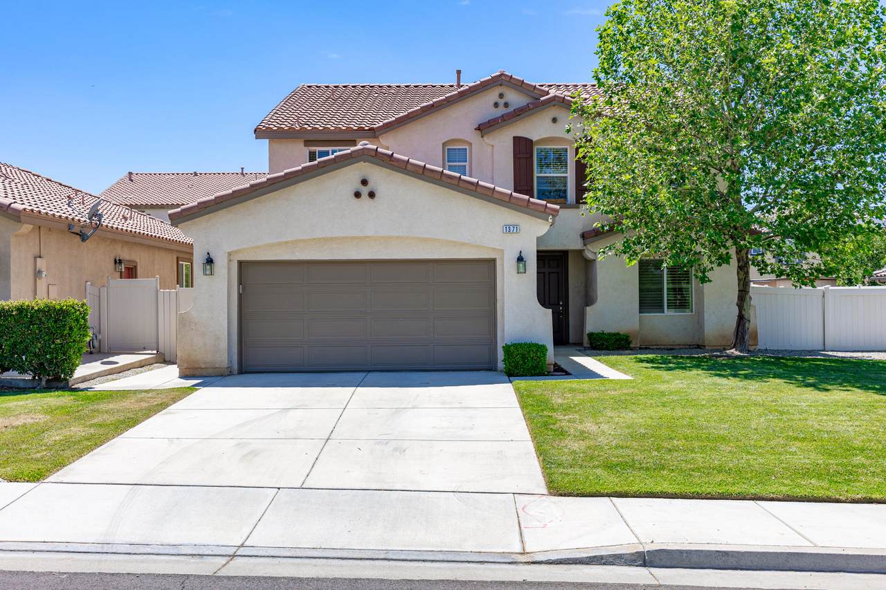 1371 Ponderosa Drive - Photo 1