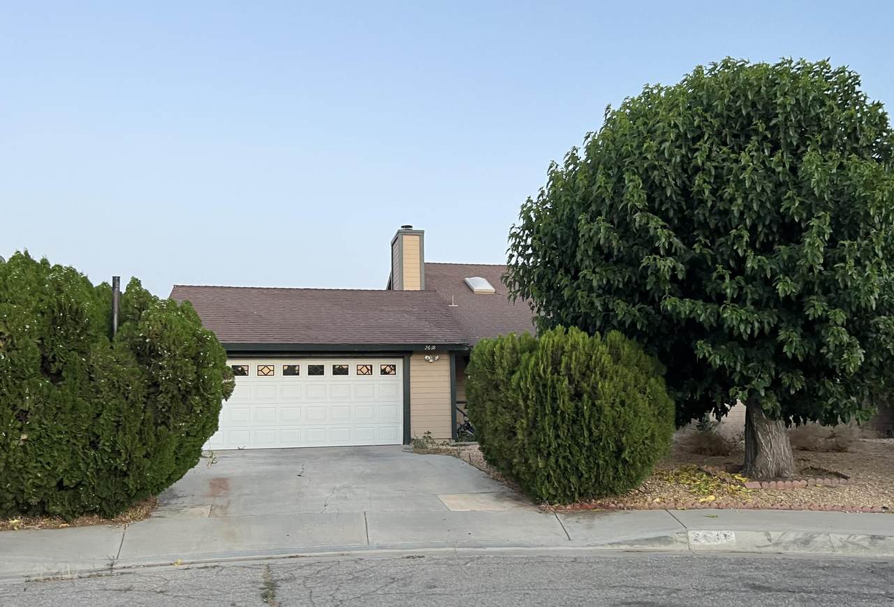 2618 Avenue R13 - Photo 1
