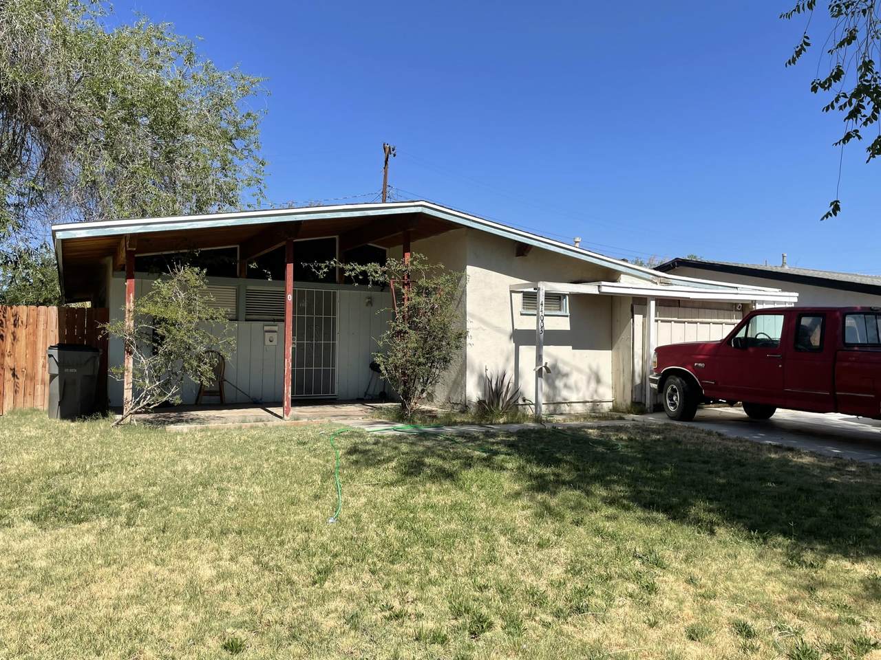 44003 Hardwood Avenue - Photo 1