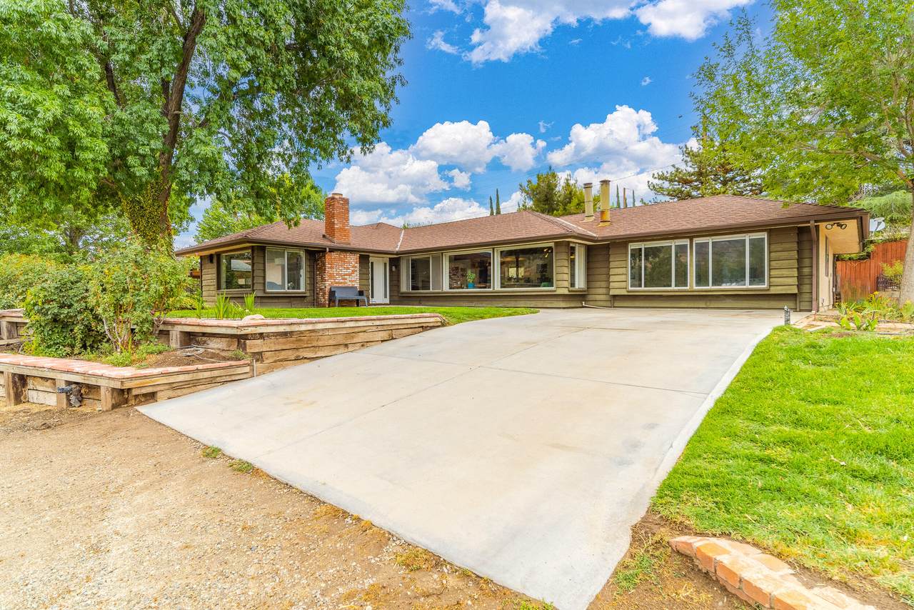 8662 Elizabeth Lake Road - Photo 1