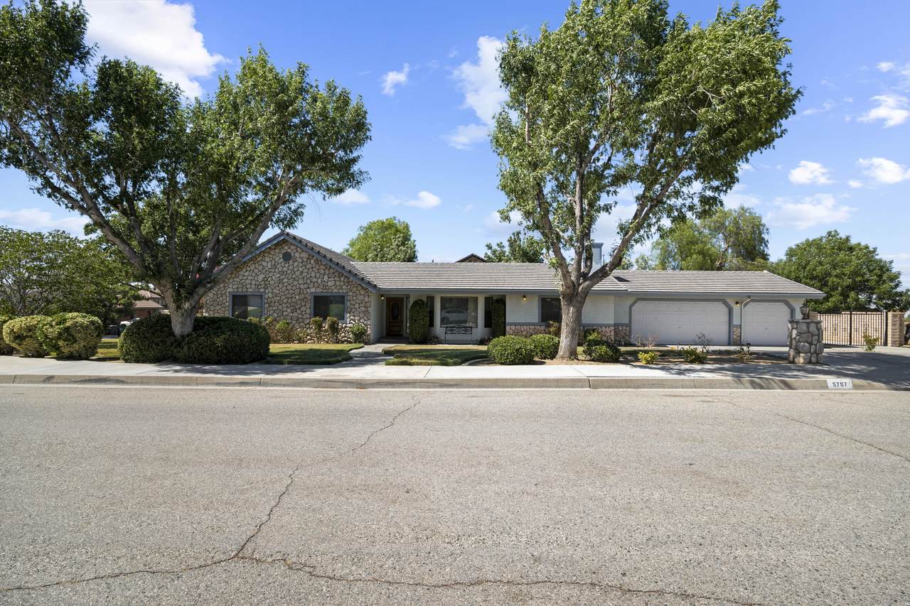 5707 Avenue M6 - Photo 1