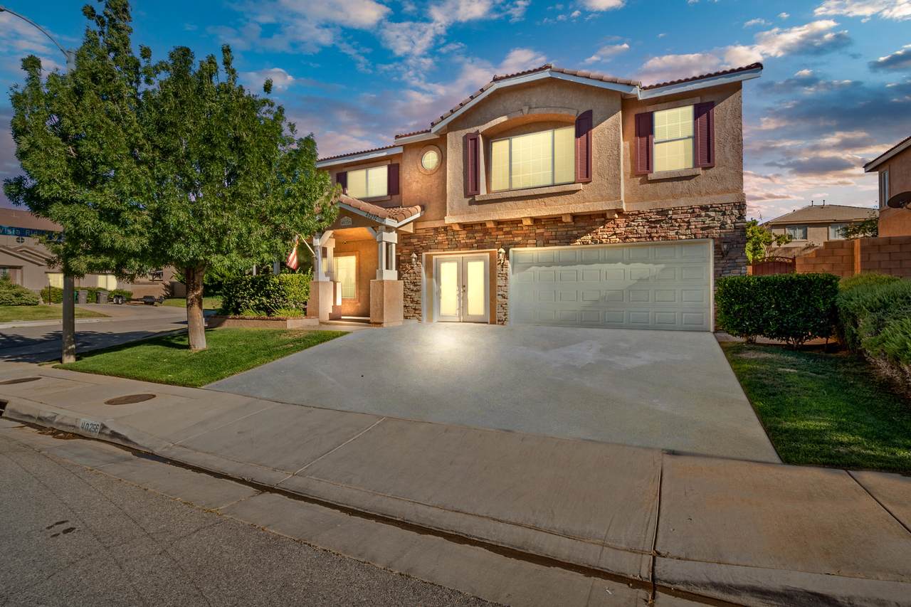 40256 Chelsea Court - Photo 1
