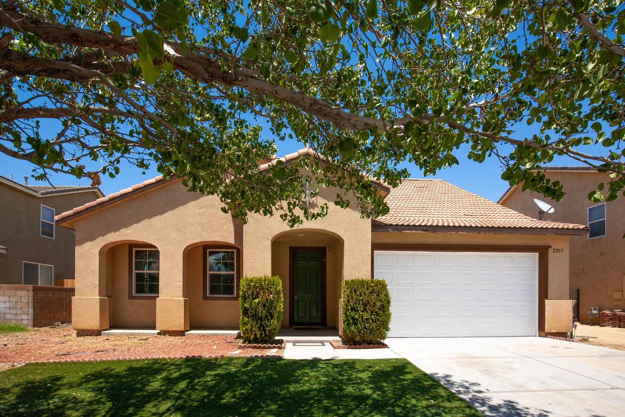 2205 Avenida Del Mar - Photo 1