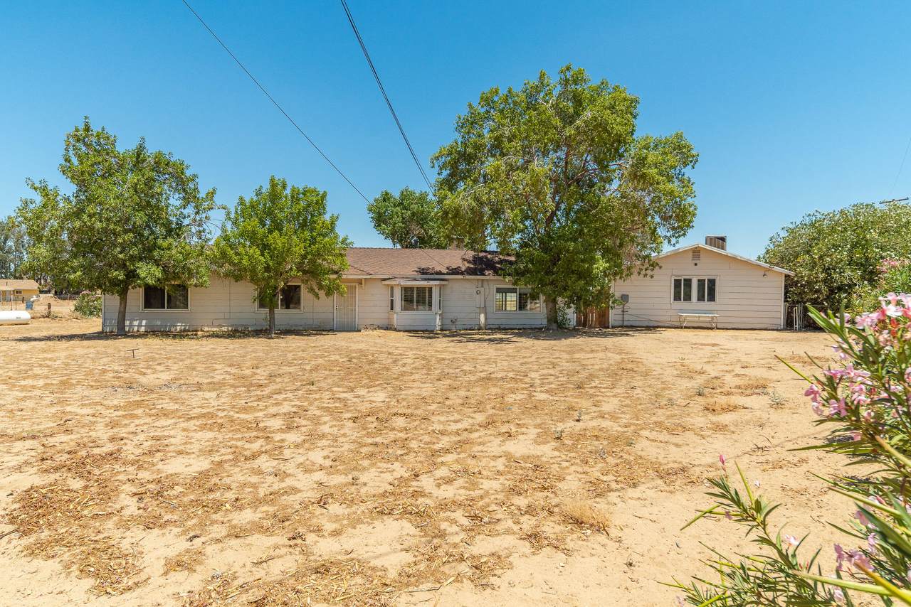 41106 34th Street - Photo 1
