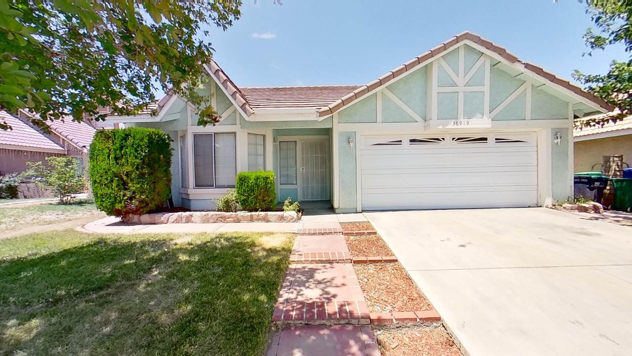 36919 Hillcrest Drive - Photo 1