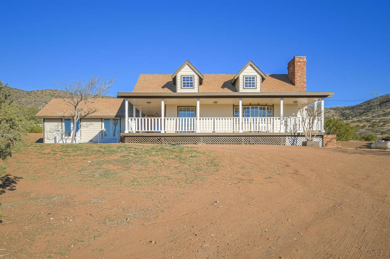 1617 Twin Butte - Photo 1