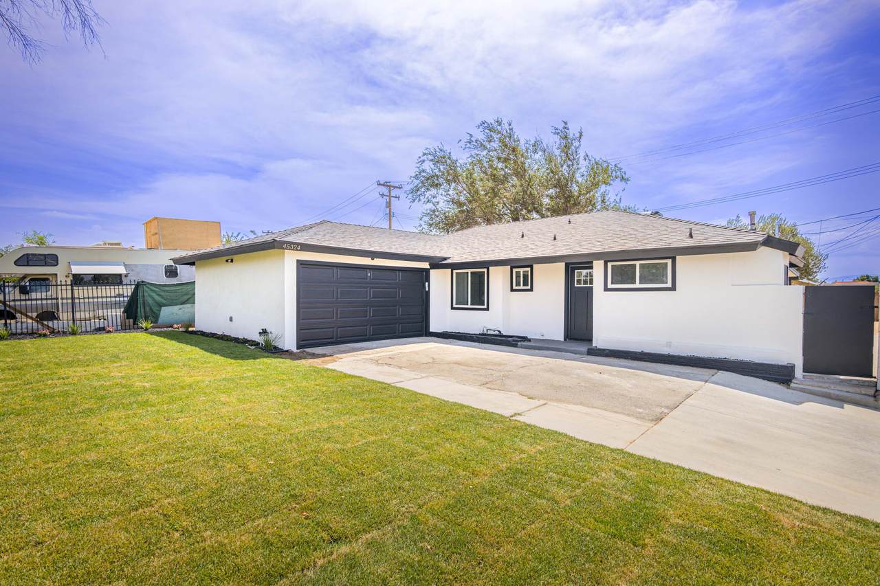 45324 Raysack Avenue - Photo 1