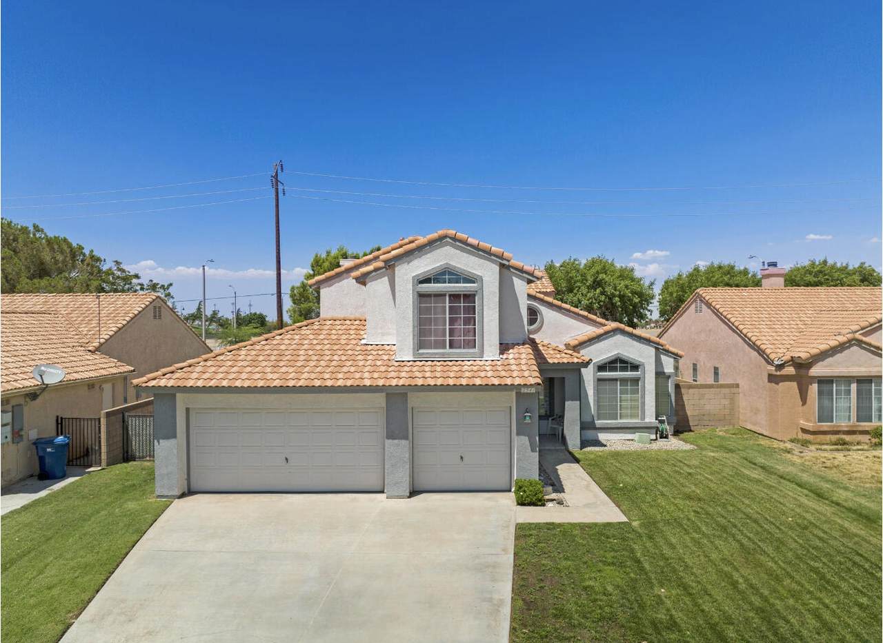 2541 Sandstone Court - Photo 1