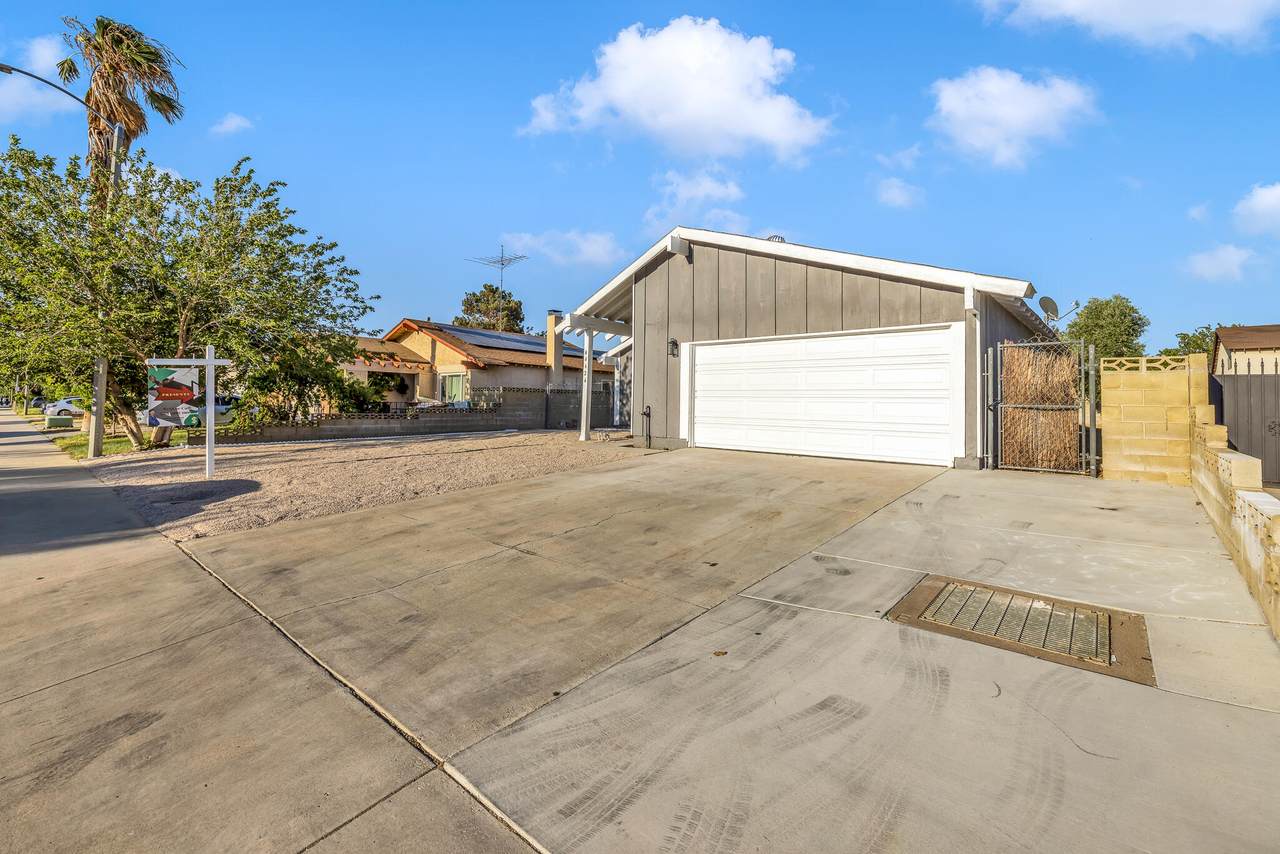 44626 Benald Street - Photo 1