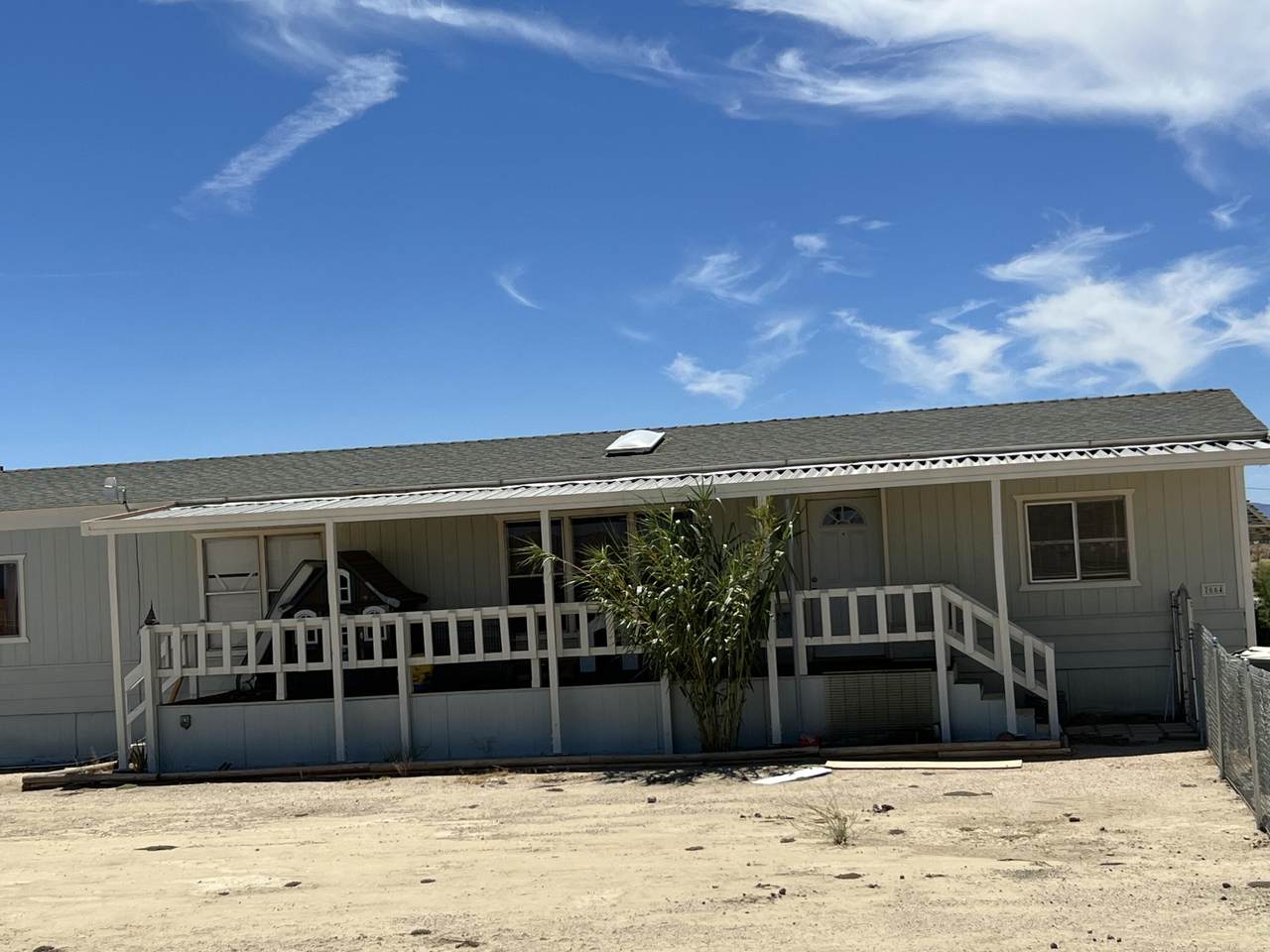 7664 Holiday Avenue - Photo 1