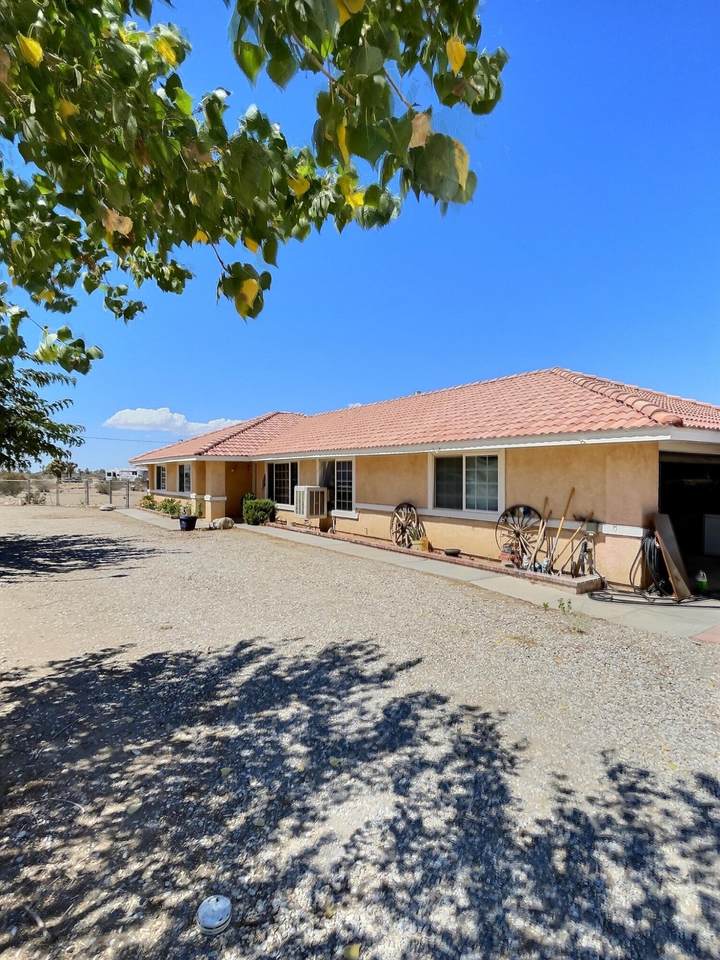 10572 Sycamore Street - Photo 1