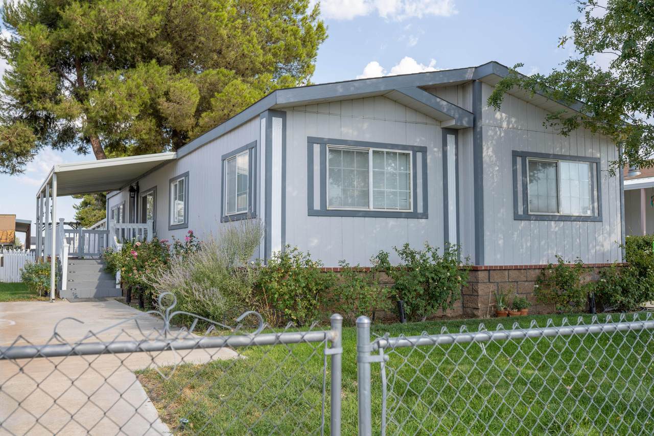 45465 25th Street - Photo 1