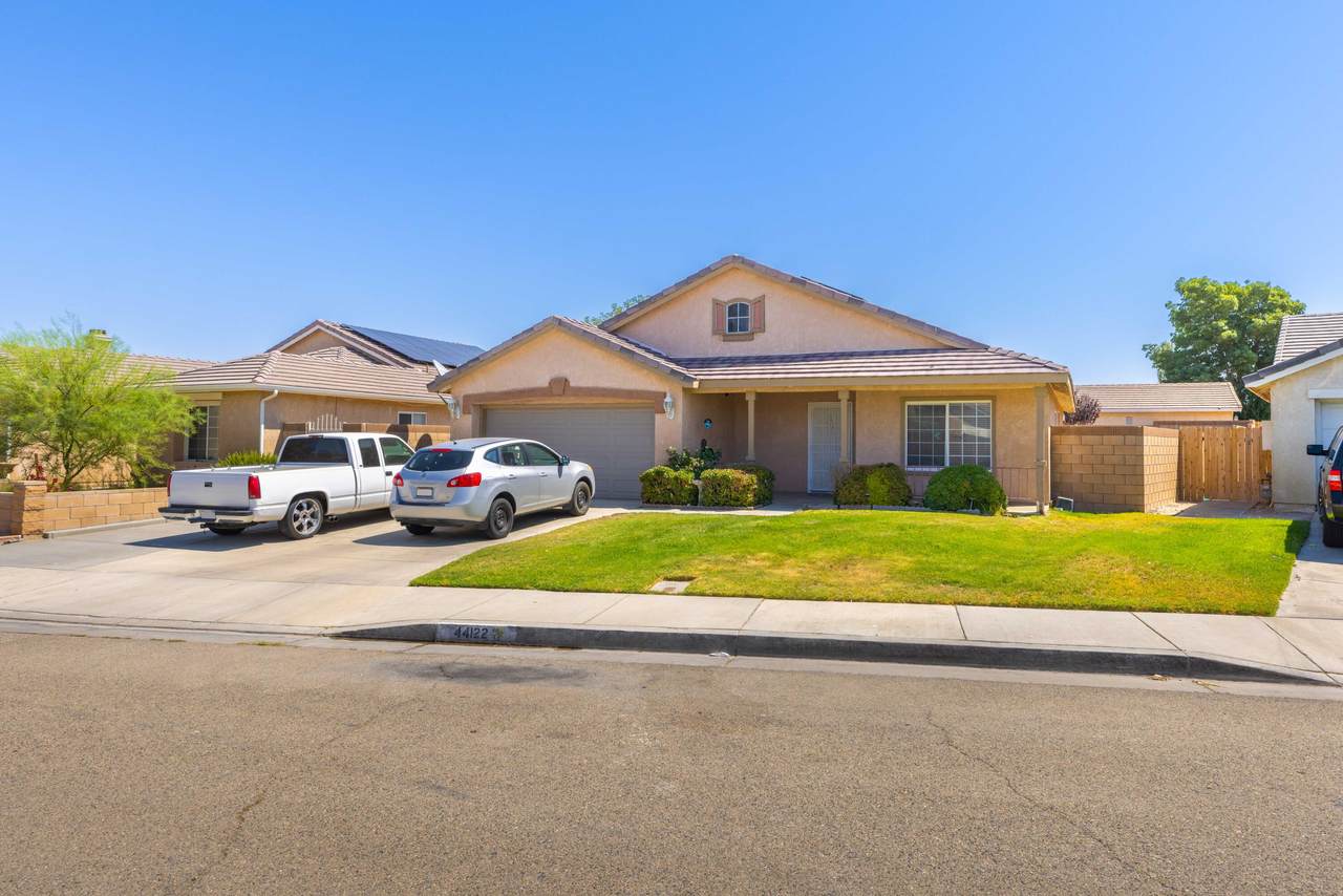 44122 63rd Street - Photo 1