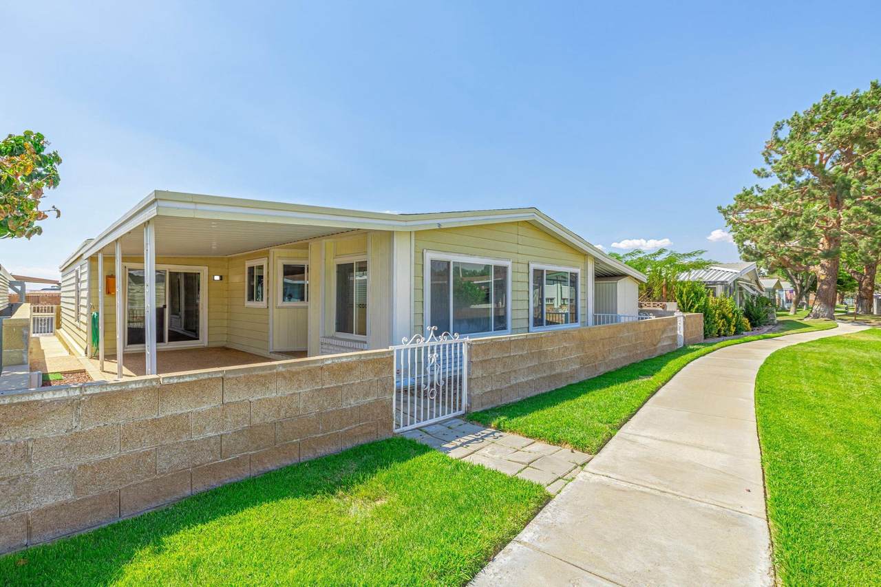 48303 20th Street - Photo 1