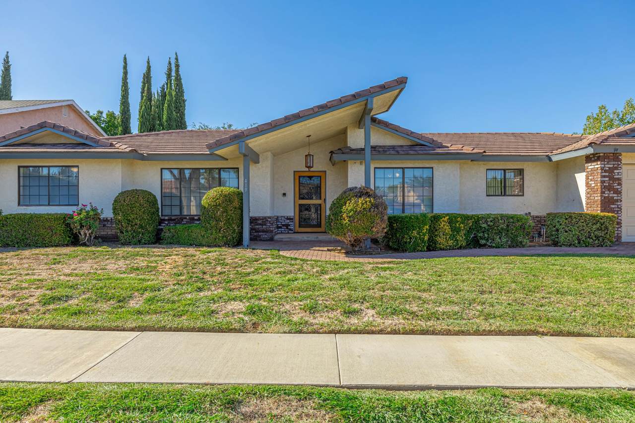 419 Fantasy Street - Photo 1