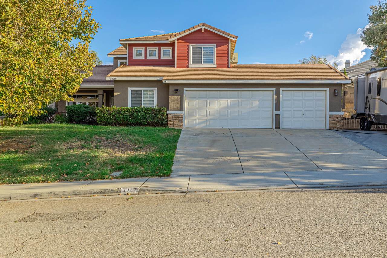 7338 Shadow Mountain Drive - Photo 1