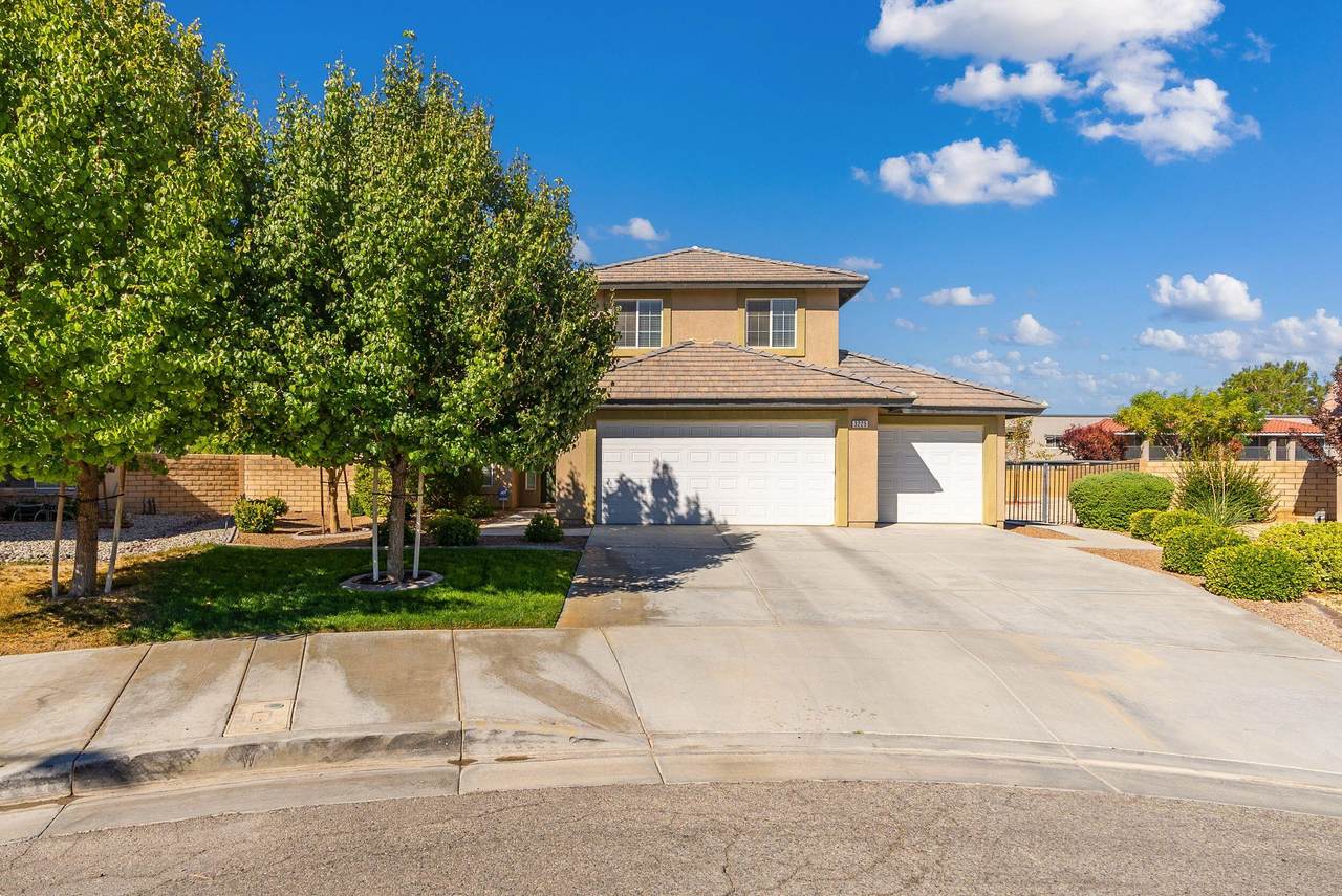 3225 Jonathon Street - Photo 1