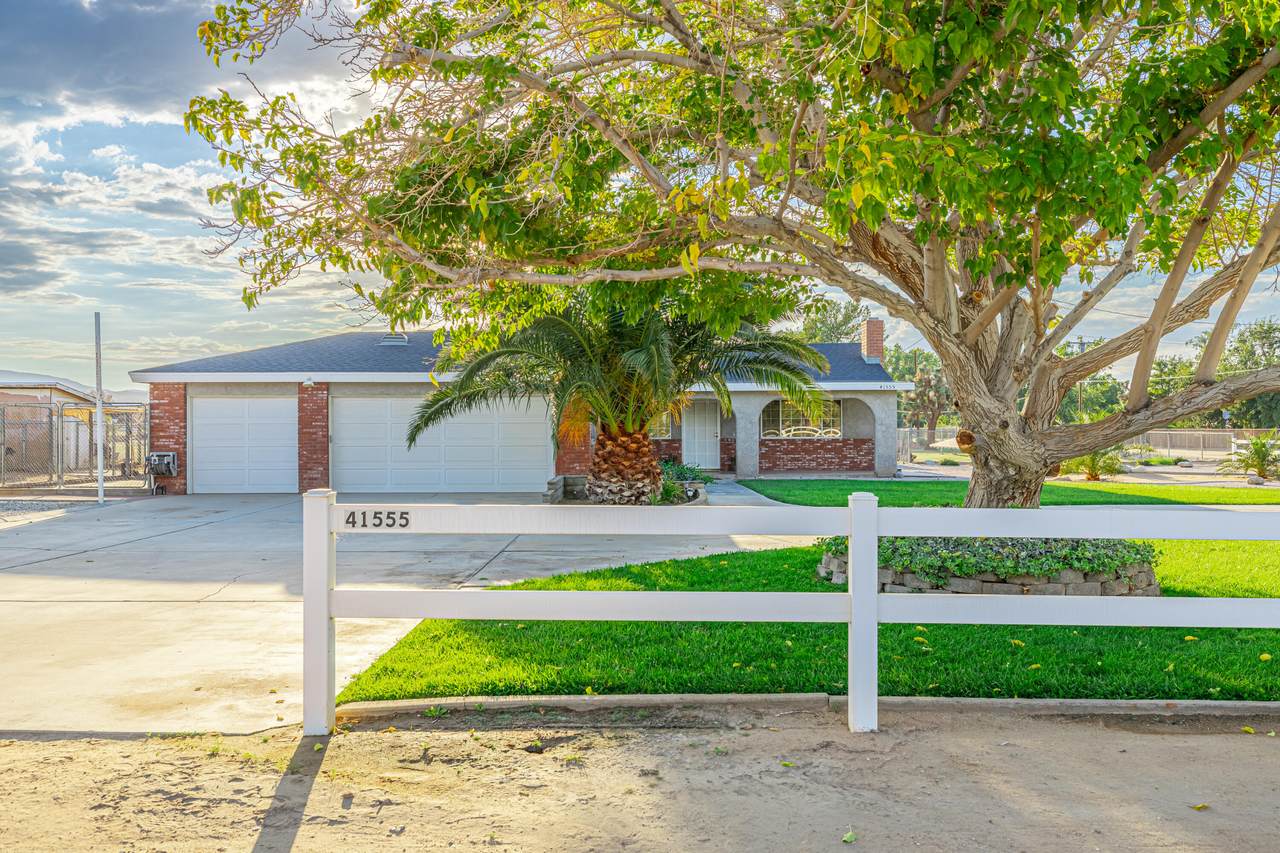 41555 22nd Street - Photo 1