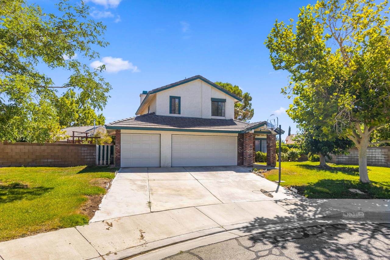 44117 Ruthron Avenue - Photo 1