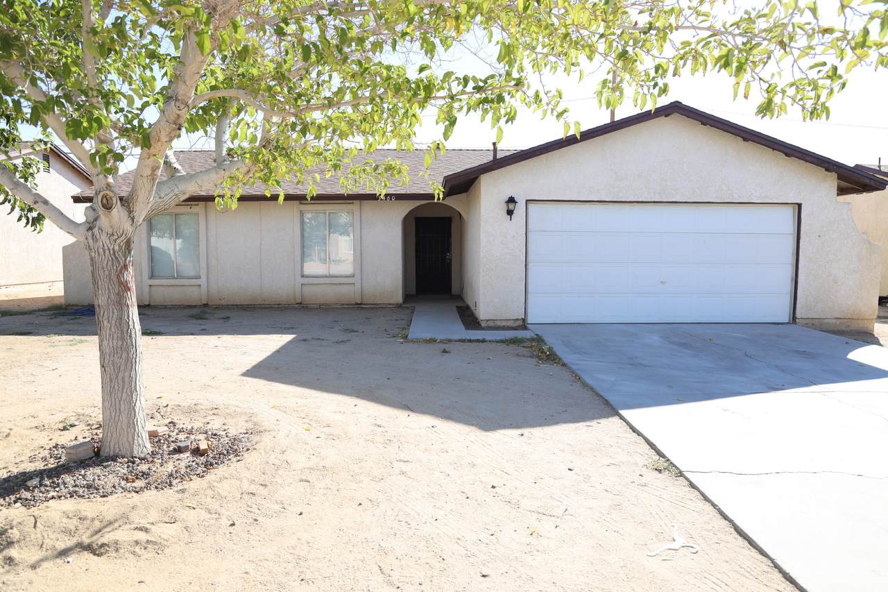 3460 Roxbury Street - Photo 1