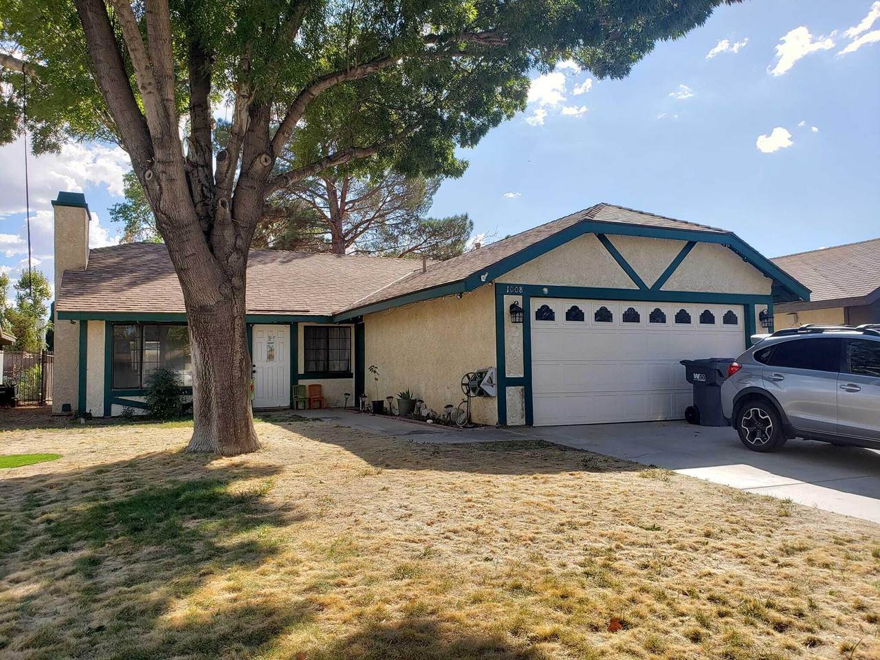 1008 Newgrove Street - Photo 1