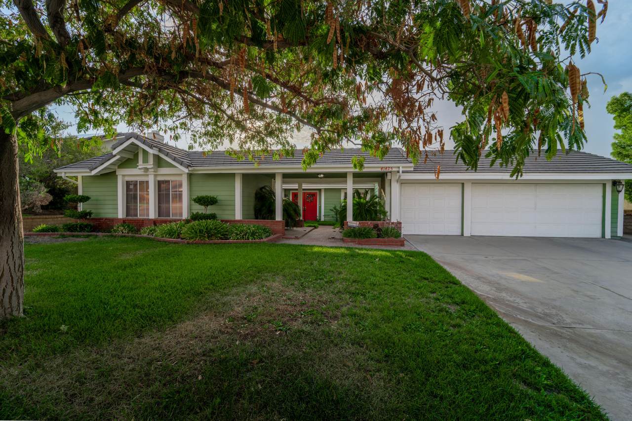 41425 Jacaranda Street - Photo 1