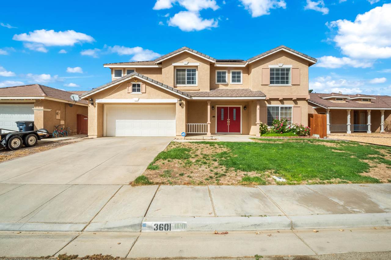 3601 Tanglewood Avenue - Photo 1