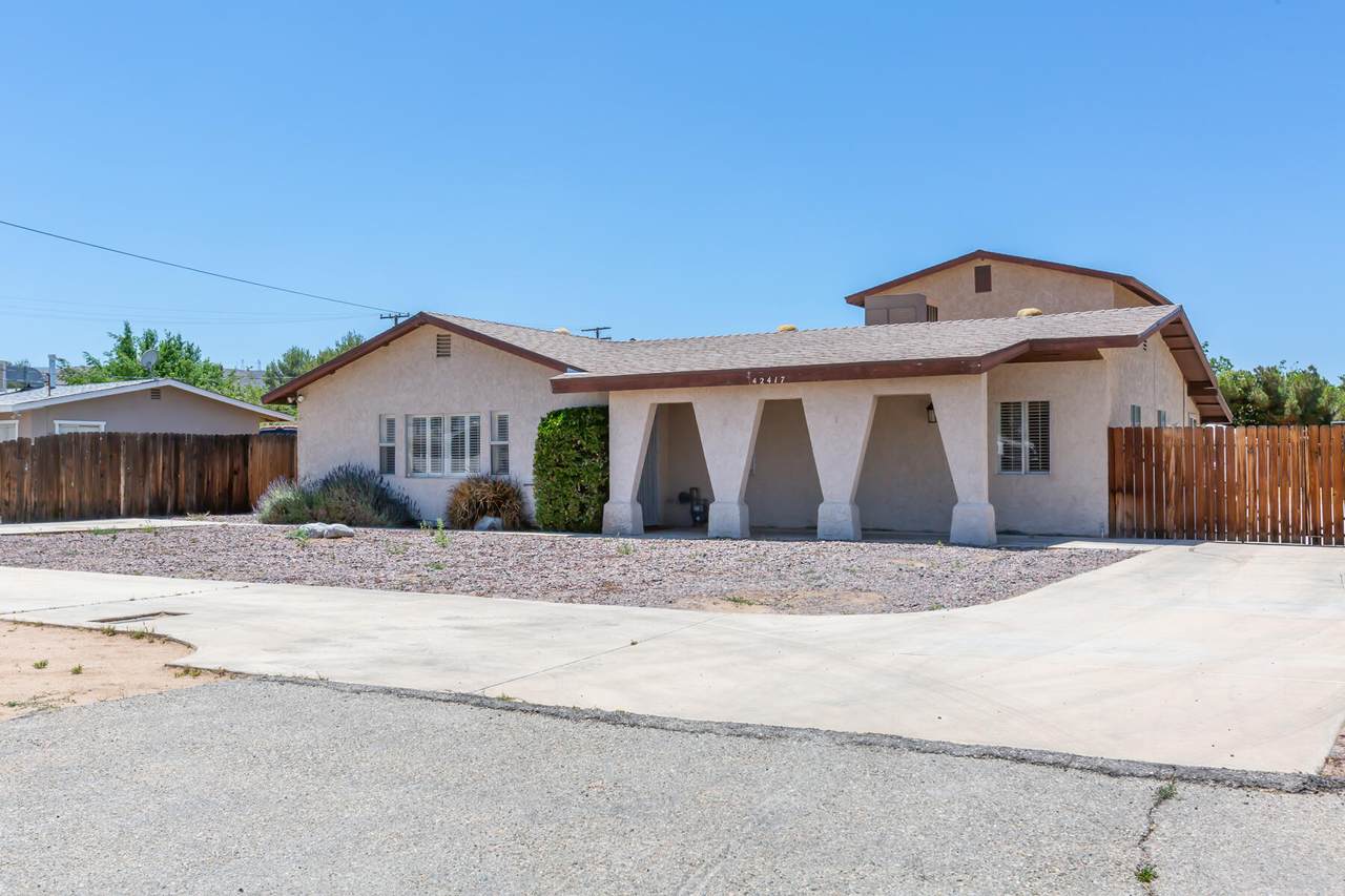 42417 45th Street - Photo 1