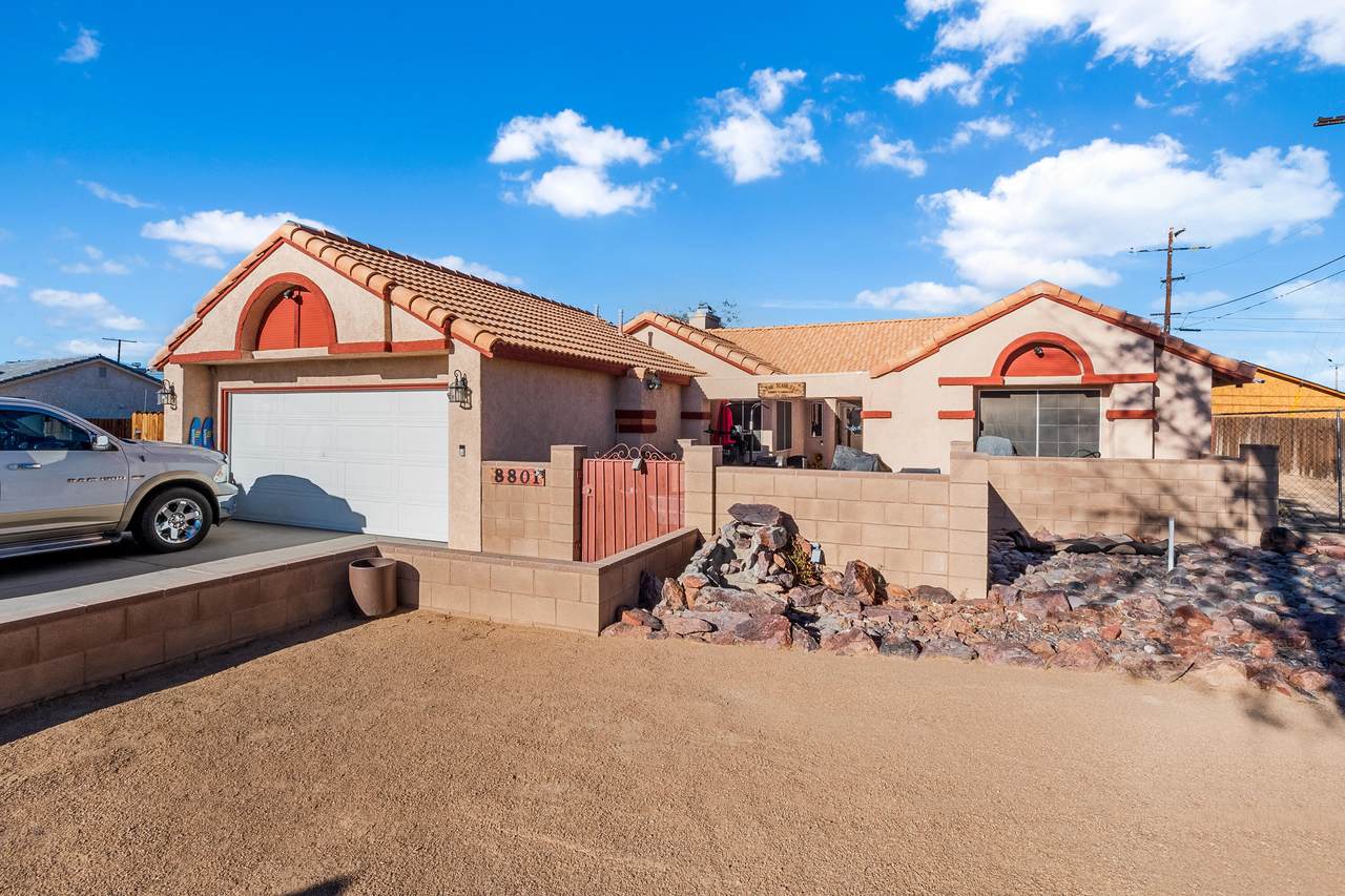 8801 Loop Boulevard - Photo 1