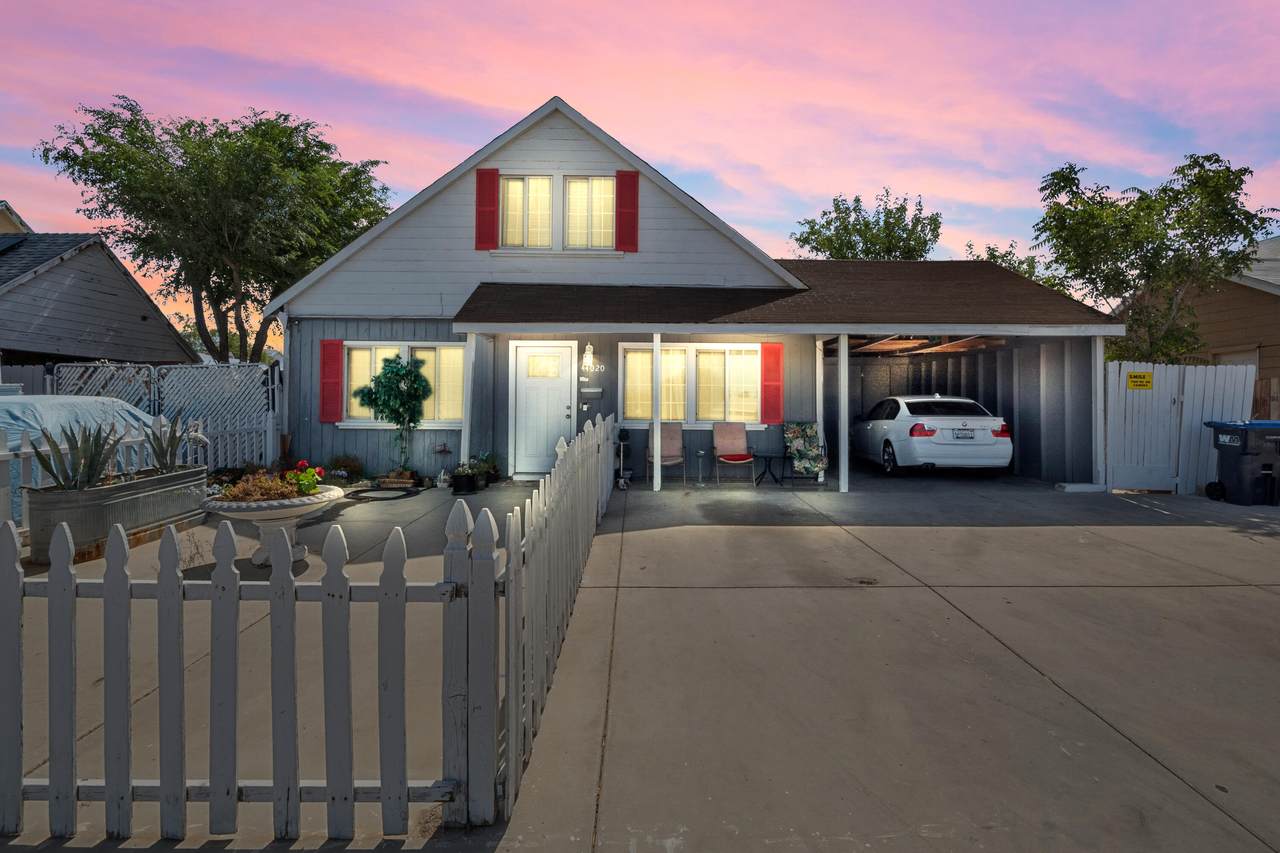 44020 10th Street - Photo 1