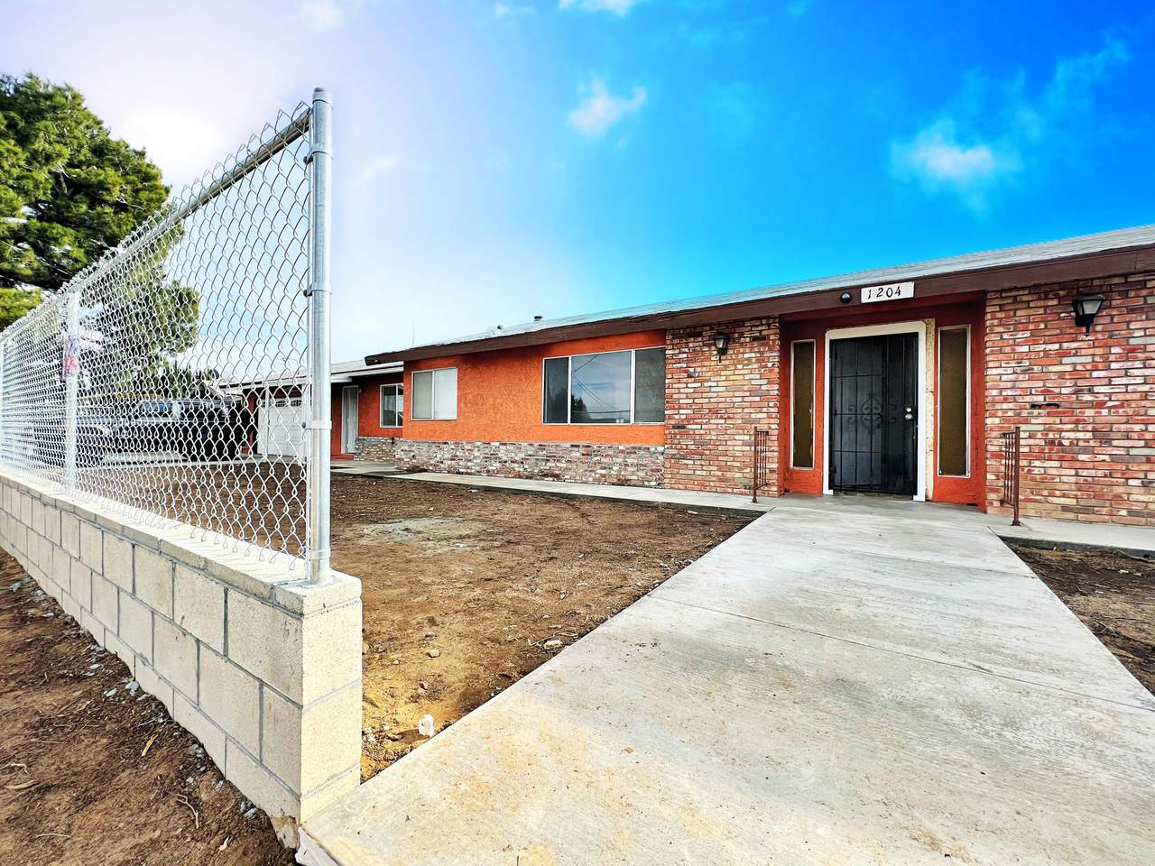 1204 Ave Q4 - Photo 1