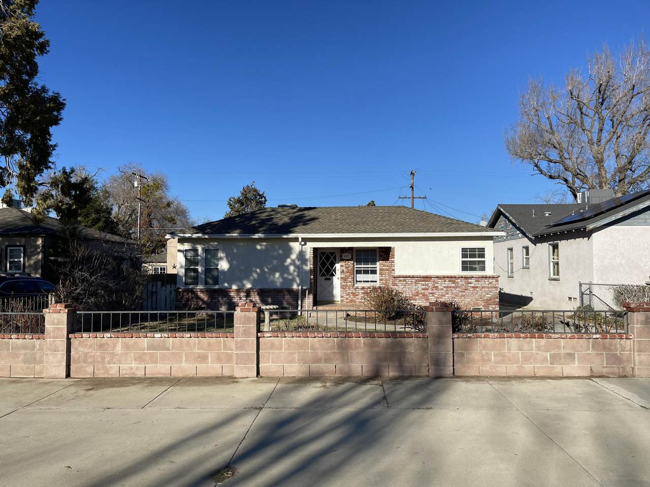 421 East E Street - Photo 1