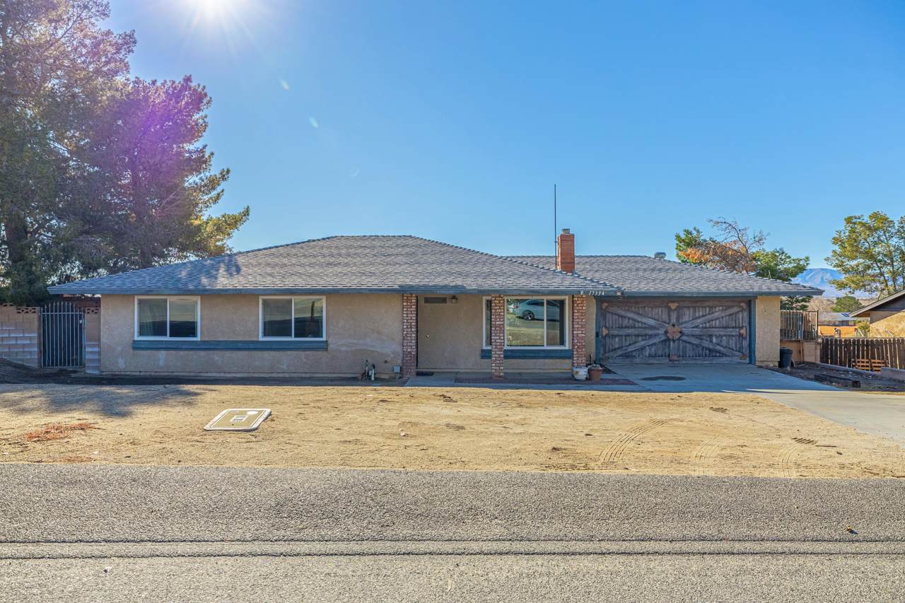 17334 Queensglen Avenue - Photo 1